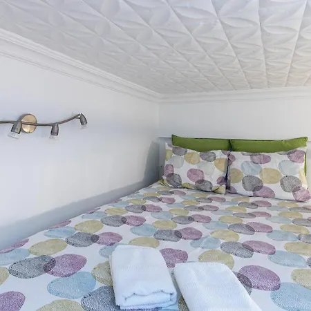 Convenient In Kazimierz Διαμέρισμα Krasków